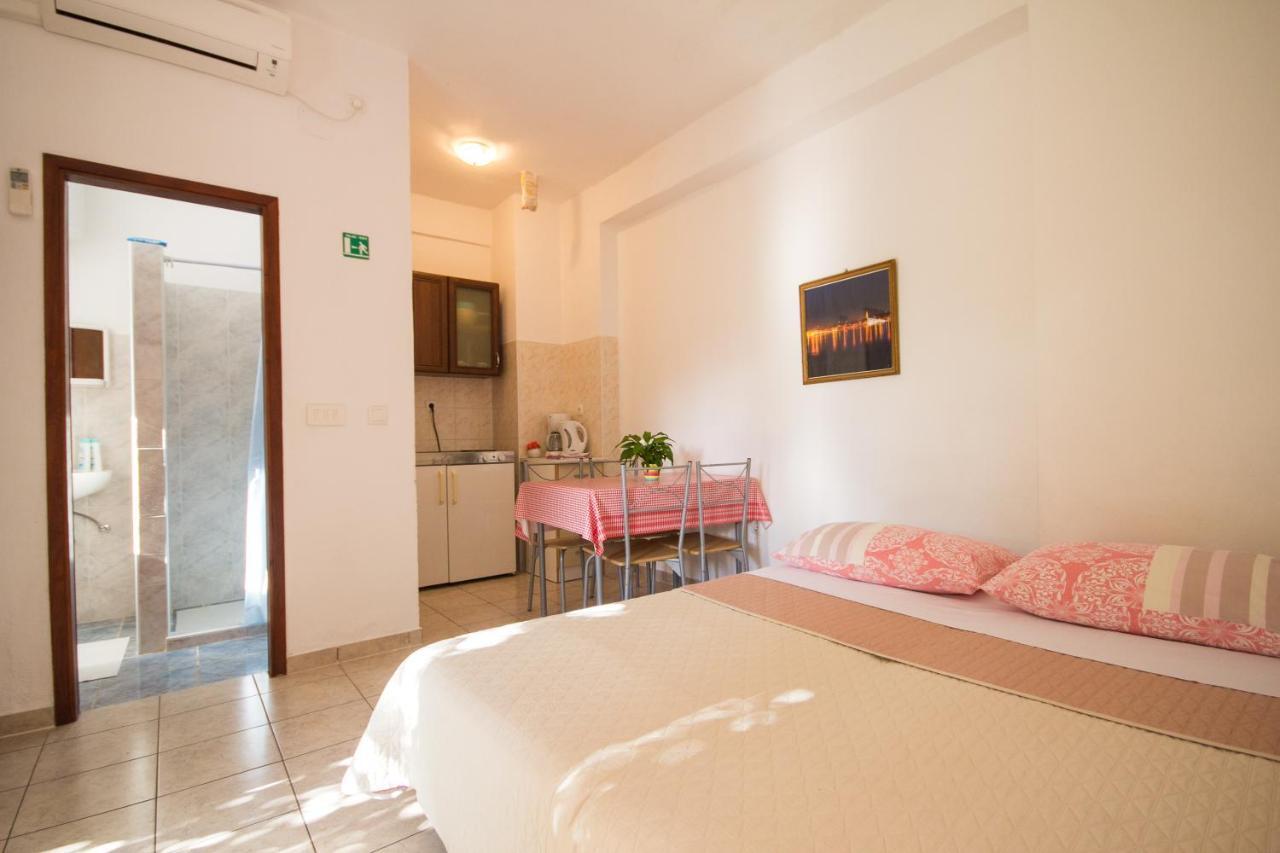 Villa Maria Novigrad Istria Esterno foto